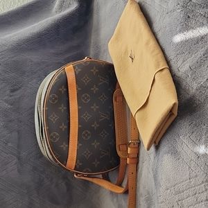 AUTHENTIC and RARE  Louis Vuitton Monogram Bloi Crossbody Bag M51221 LV